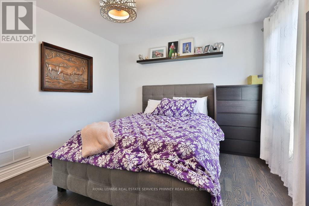 880 6th Street, Mississauga, Ontario  L5E 1N6 - Photo 37 - W12419148