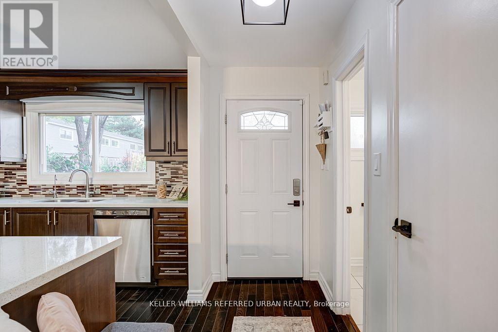 26 - 2050 Upper Middle Road, Burlington (Brant Hills), Ontario  L7P 3R9 - Photo 8 - W12419171