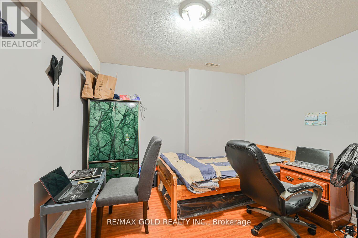 27 Buttercup Lane, Brampton, Ontario  L6R 1M9 - Photo 41 - W12419216