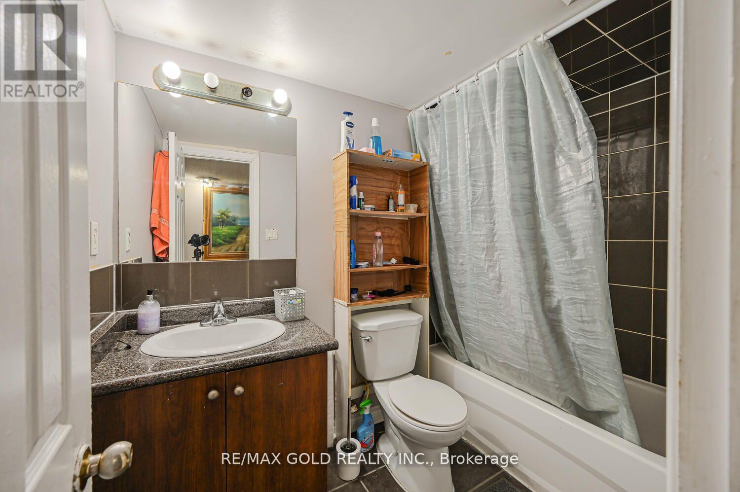 27 Buttercup Lane, Brampton, Ontario  L6R 1M9 - Photo 42 - W12419216