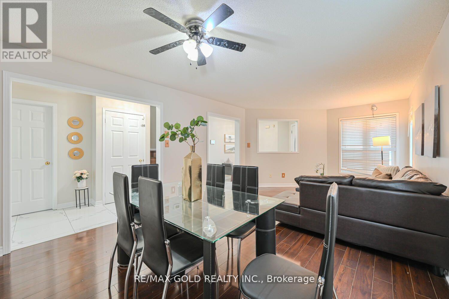 27 Buttercup Lane, Brampton, Ontario  L6R 1M9 - Photo 5 - W12419216