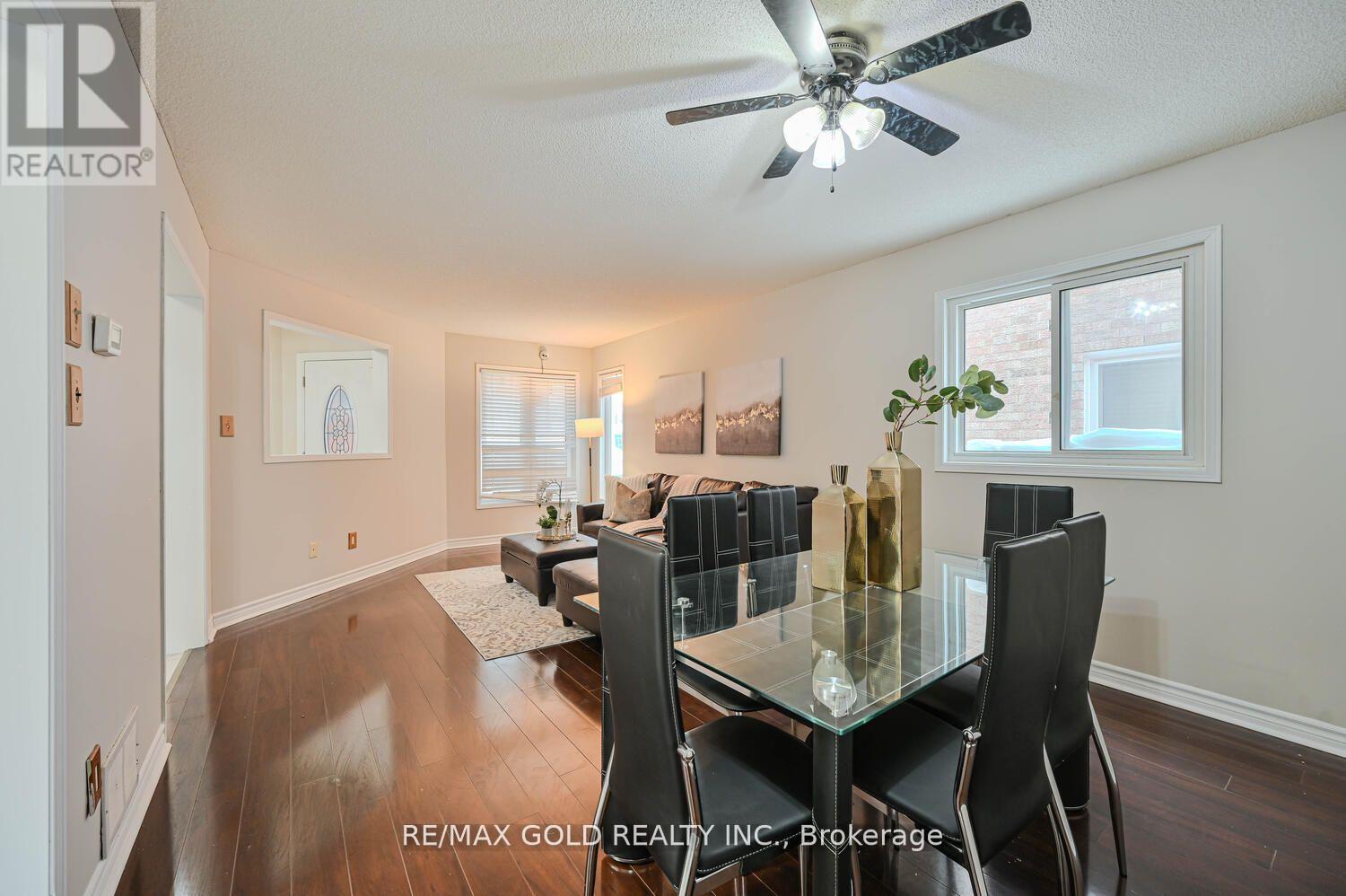 27 Buttercup Lane, Brampton, Ontario  L6R 1M9 - Photo 6 - W12419216