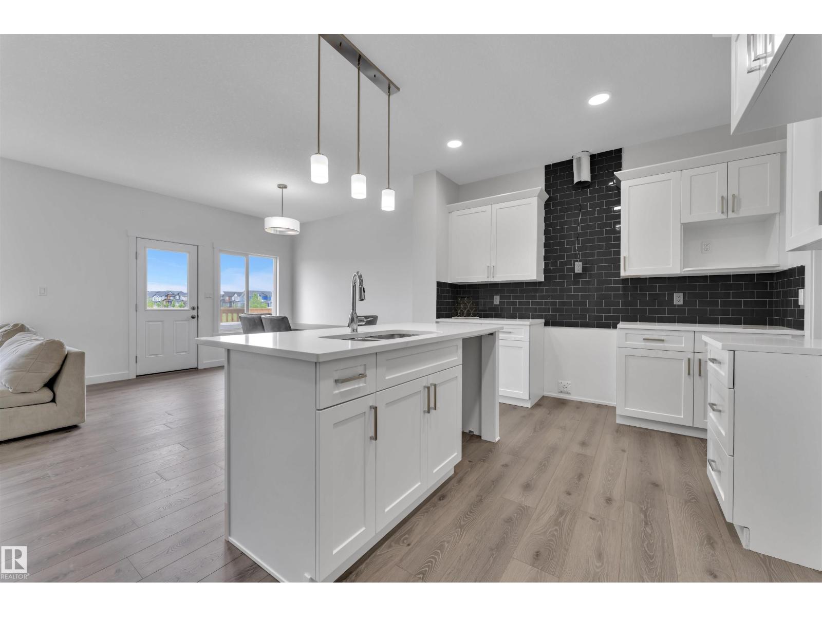 19131 29 Av Nw, Edmonton, Alberta  T6M 3B5 - Photo 8 - E4458926