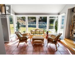 2572 Bayview Road, blind bay, British Columbia