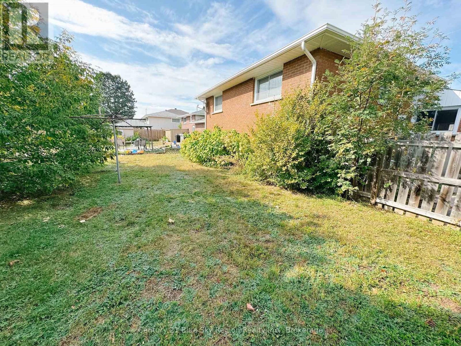 163 Beverly Road, North Bay, Ontario  P1B 7P7 - Photo 33 - X12418172