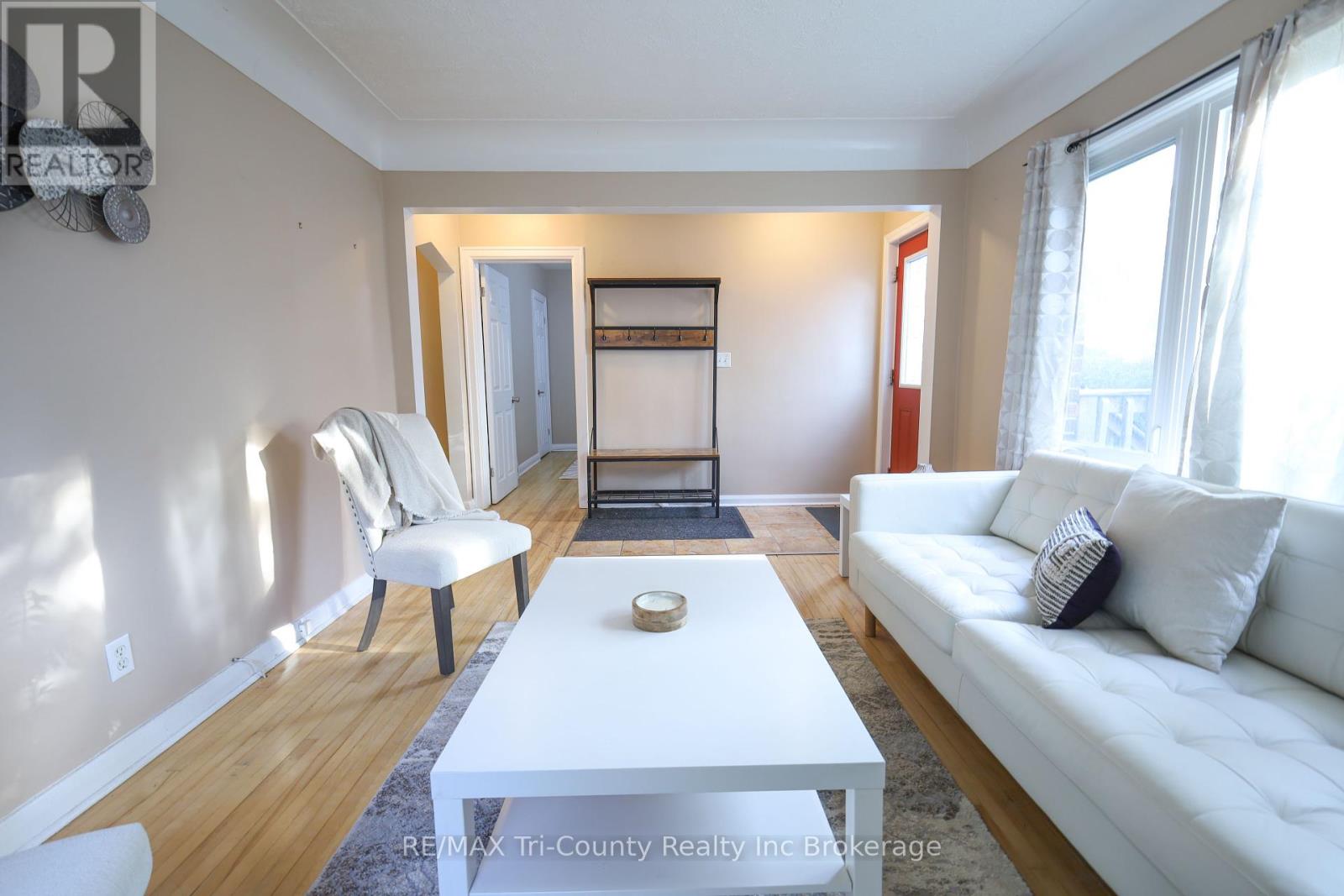 164 Fellner Avenue, London East, Ontario  N5W 4H1 - Photo 6 - X12419346