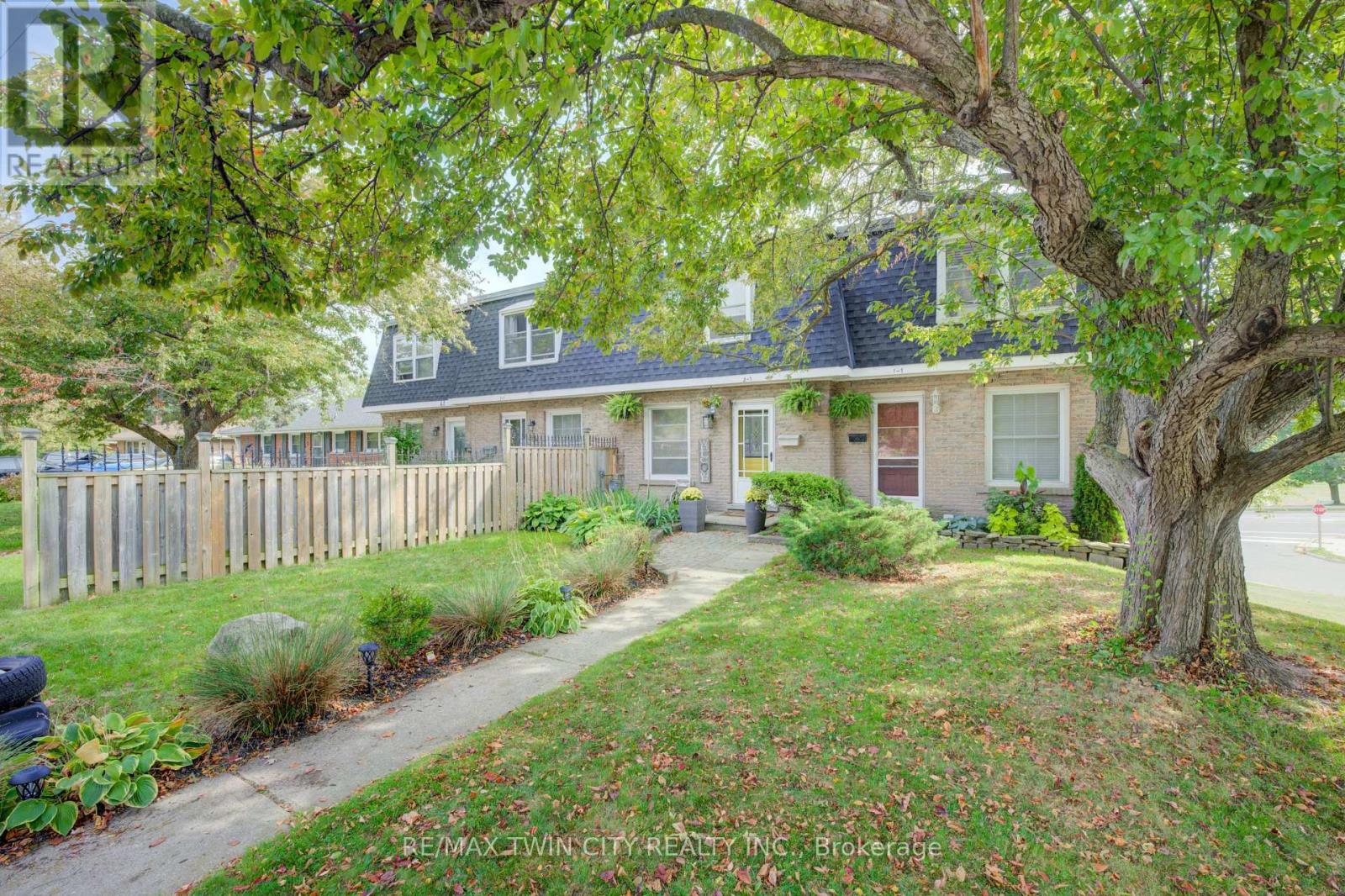 Property at 2 - 1 DONLEA DRIVE image 1