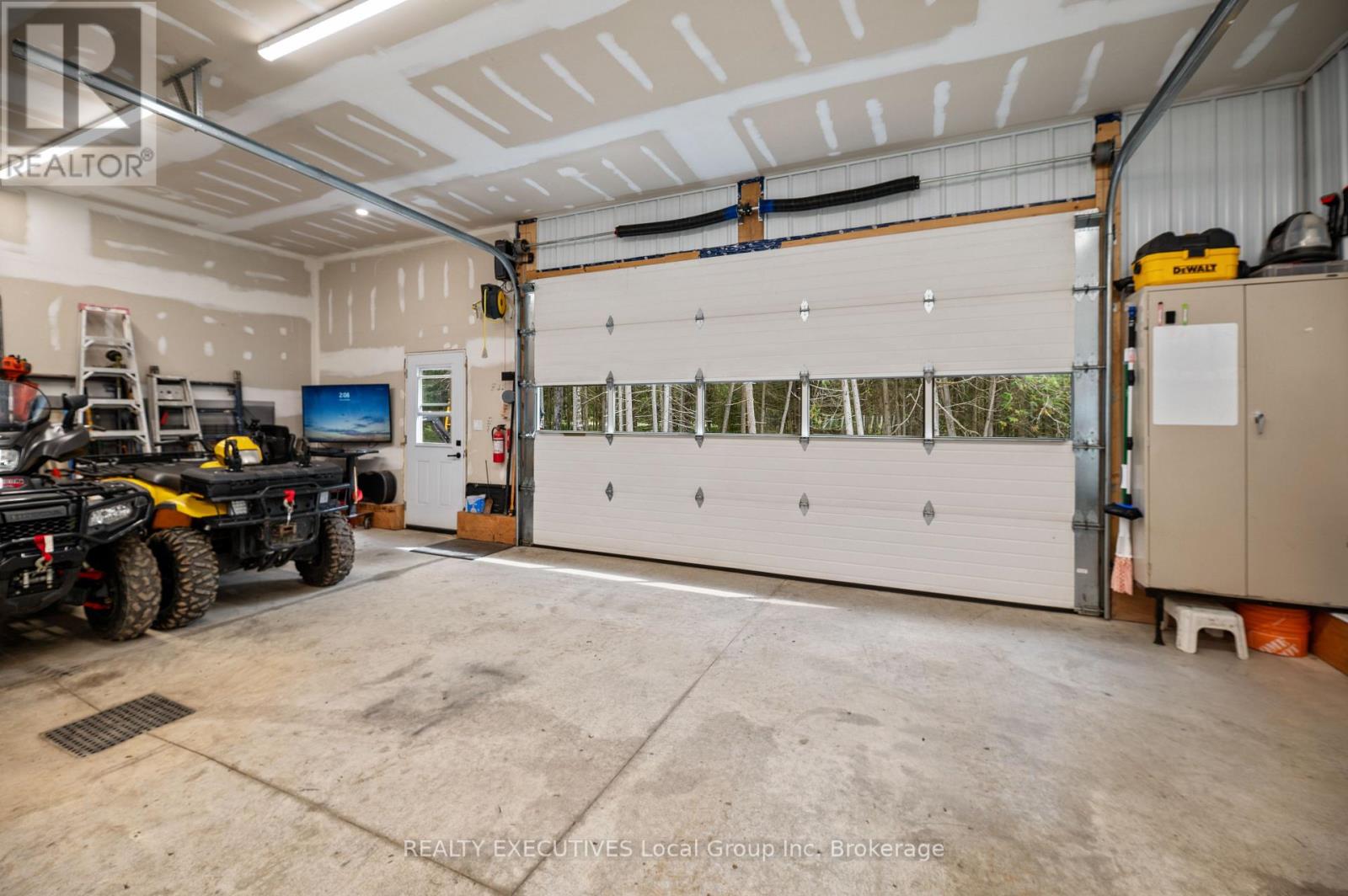 2149 South Shore Road, Bonfield, Ontario  P0H 1E0 - Photo 32 - X12419368