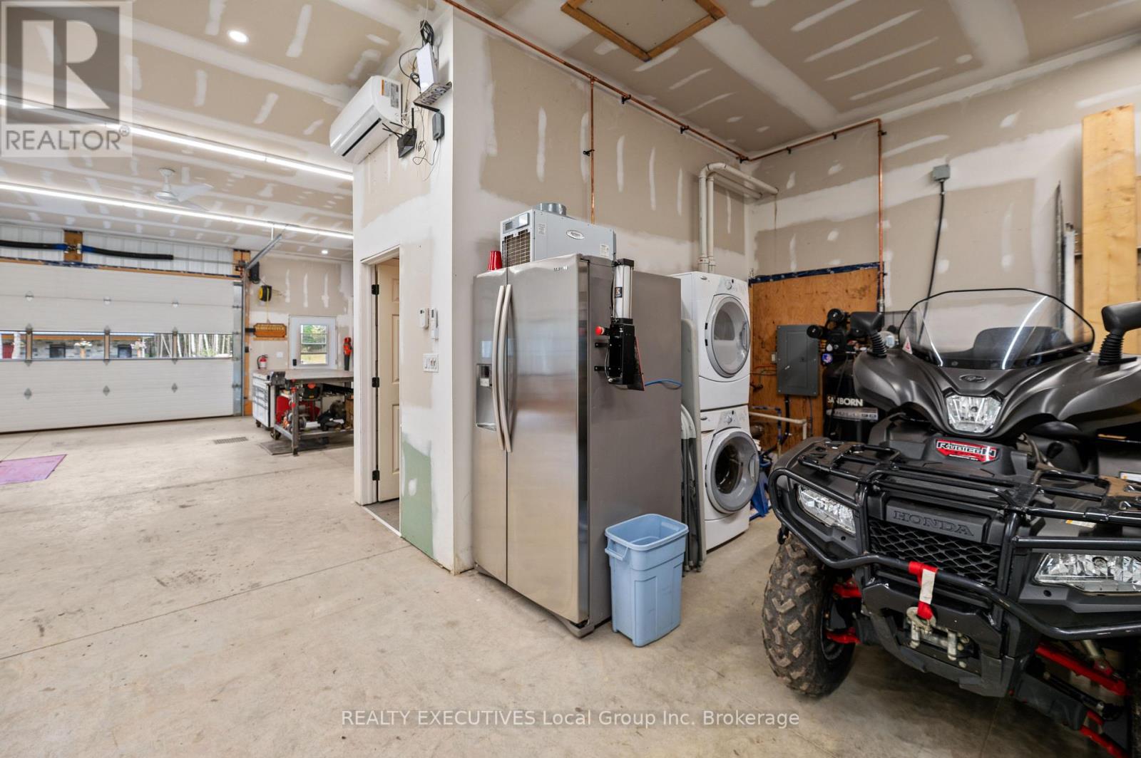 2149 South Shore Road, Bonfield, Ontario  P0H 1E0 - Photo 33 - X12419368