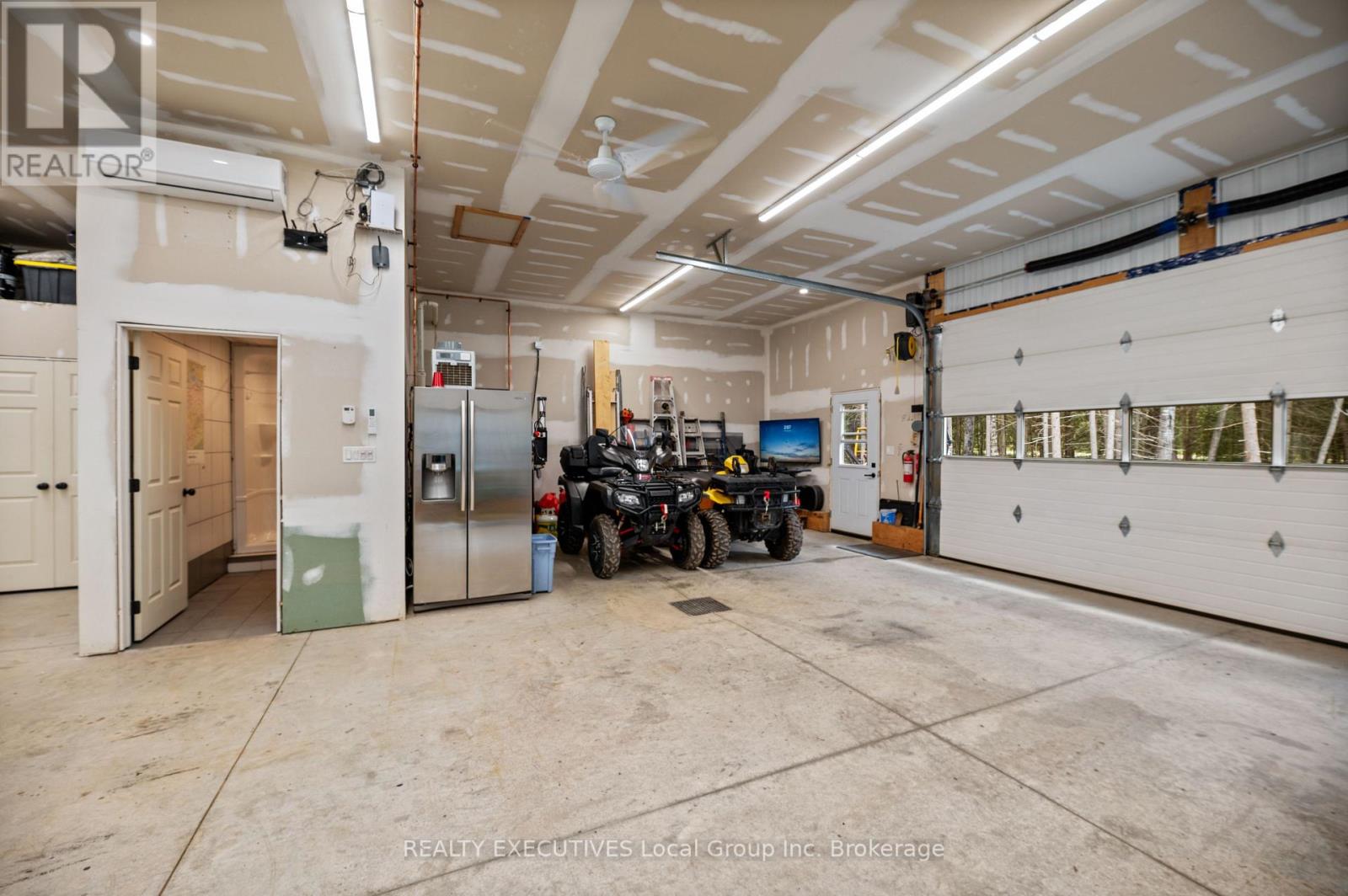 2149 South Shore Road, Bonfield, Ontario  P0H 1E0 - Photo 34 - X12419368