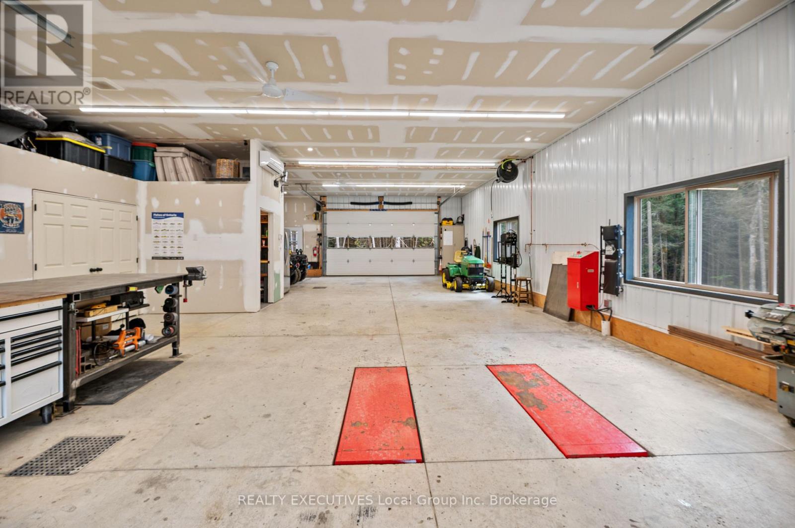 2149 South Shore Road, Bonfield, Ontario  P0H 1E0 - Photo 36 - X12419368