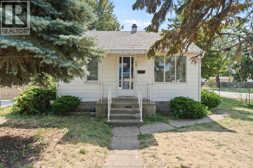 MLS# 25024127: 605 CHARLOTTE STREET, Windsor, Canada