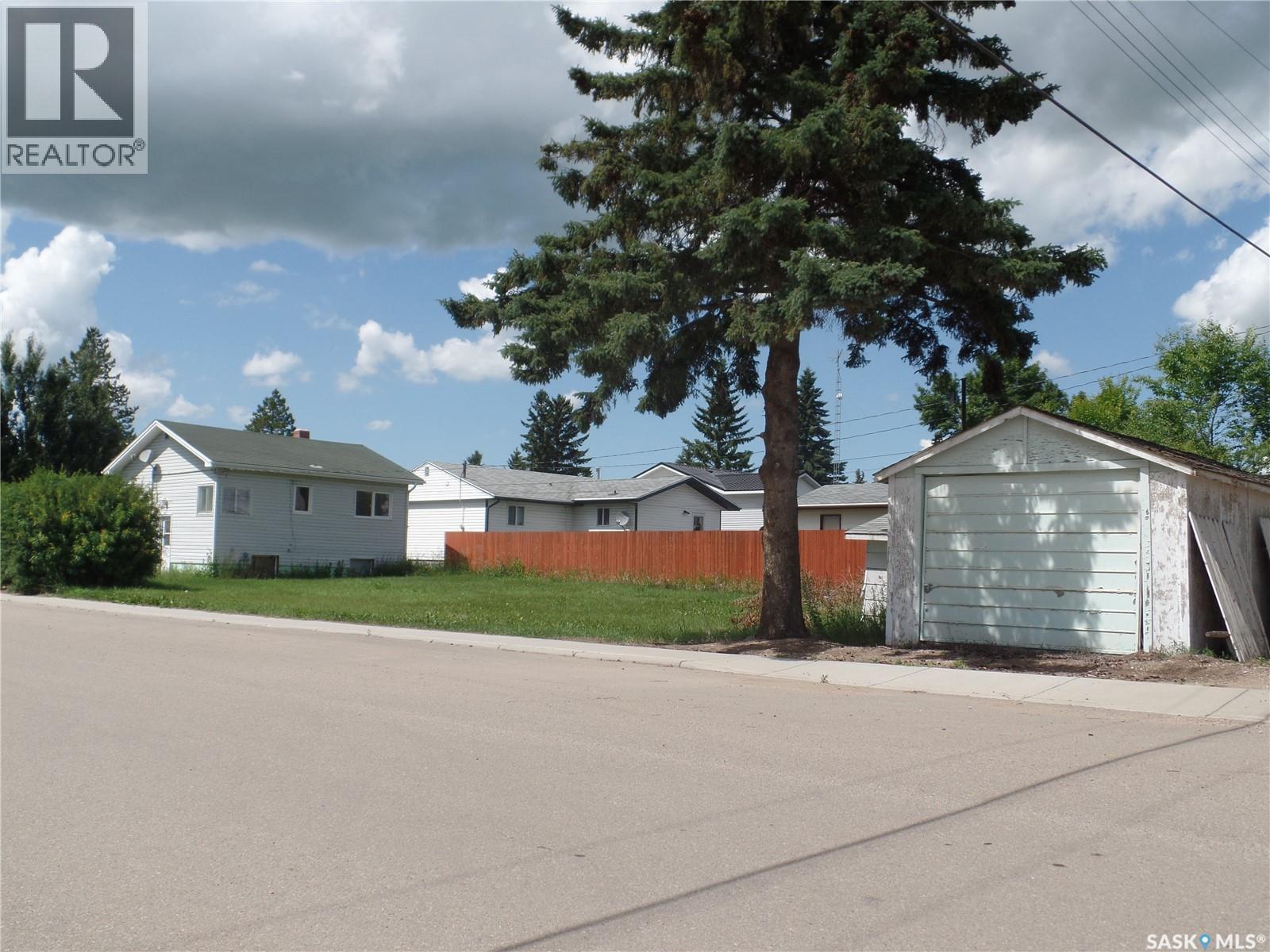 4901 Leader Street, Macklin, Saskatchewan  S0L 2C0 - Photo 1 - SK990388