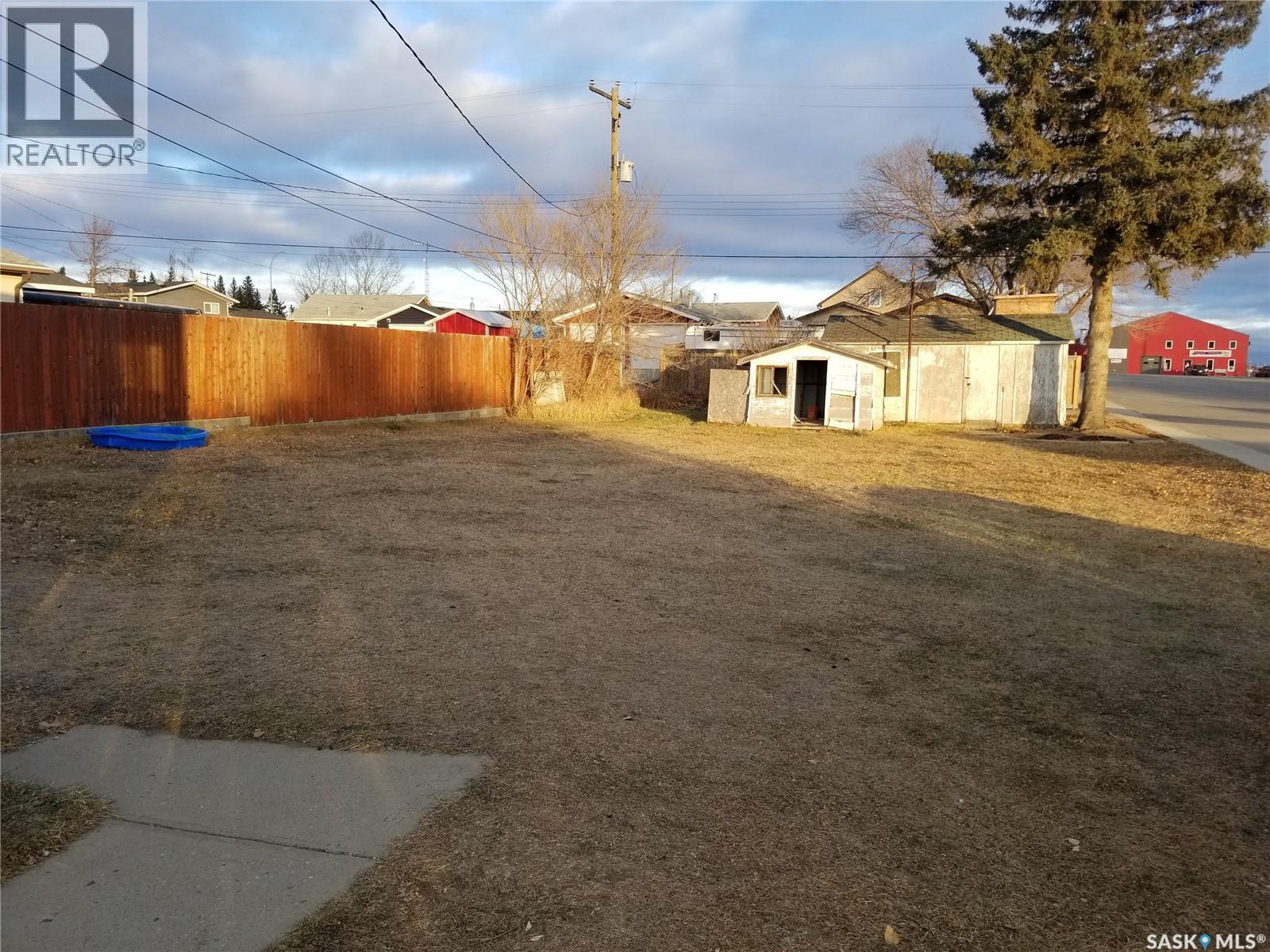 4901 Leader Street, Macklin, Saskatchewan  S0L 2C0 - Photo 31 - SK990388