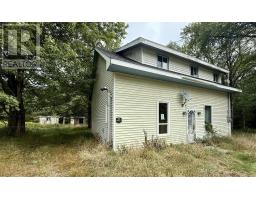 487 Saunders Road