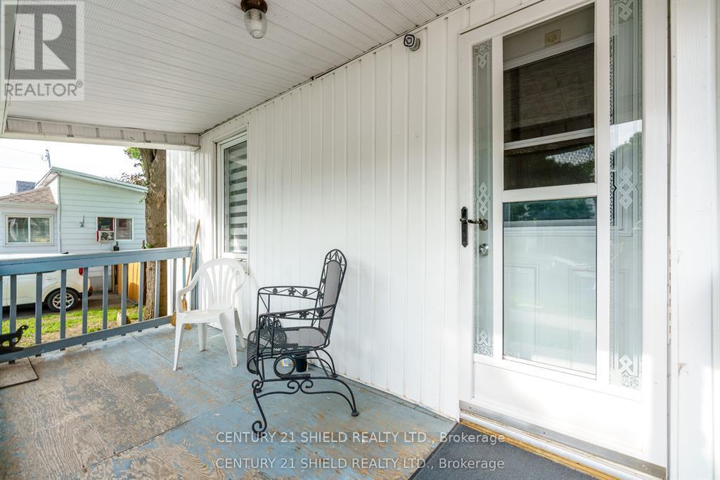 325 Belmont Street, Cornwall, Ontario  K6H 4Z7 - Photo 4 - X12416819