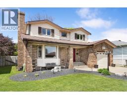 9 EVANS AVENUE, Leamington, Ontario