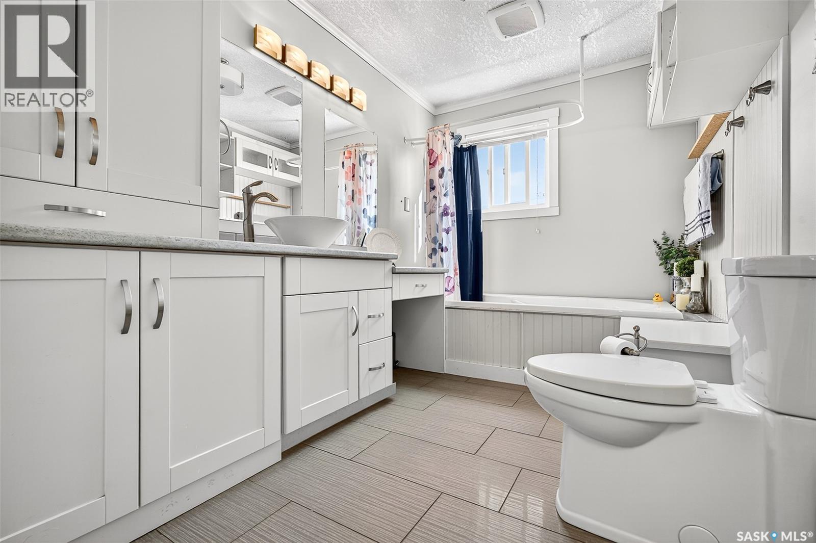 1082 Corman Crescent, Moose Jaw, Saskatchewan  S6H 6W1 - Photo 17 - SK019038