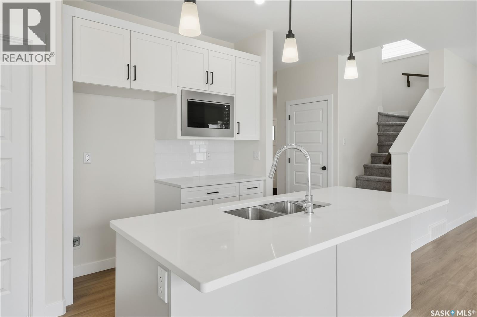106 Katz Avenue, Saskatoon, Saskatchewan  S7V 1S9 - Photo 4 - SK019017