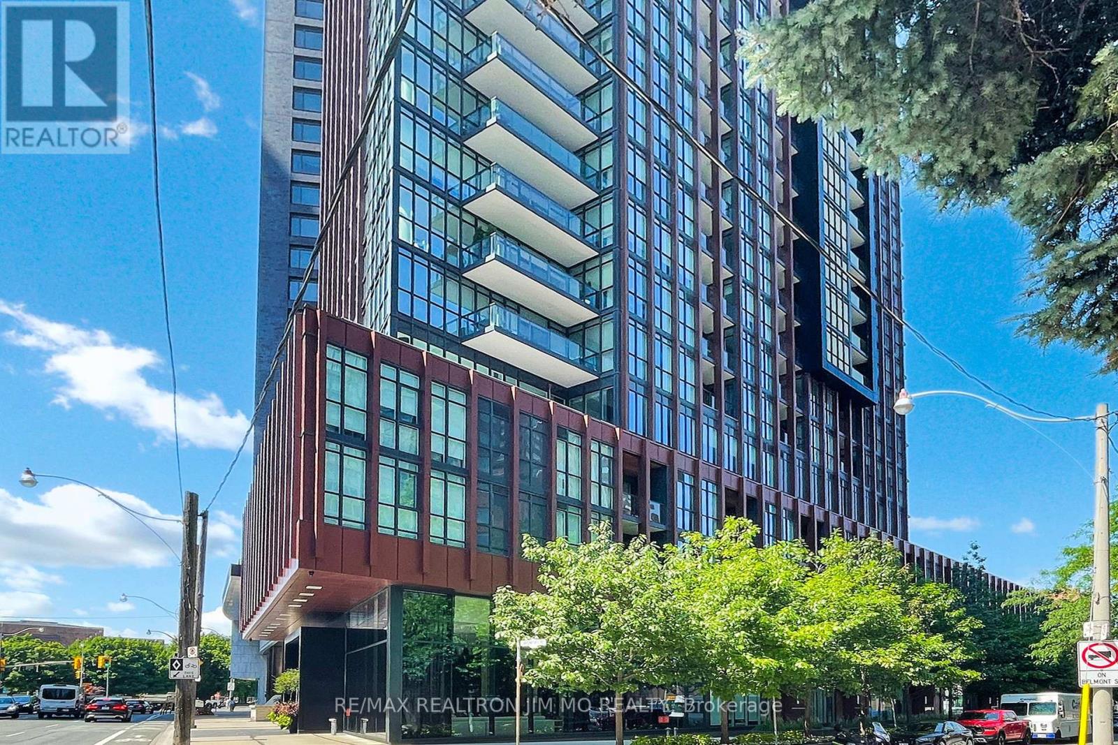 1706 - 32 Davenport Road, Toronto, Ontario  M5R 0B5 - Photo 2 - C12419246