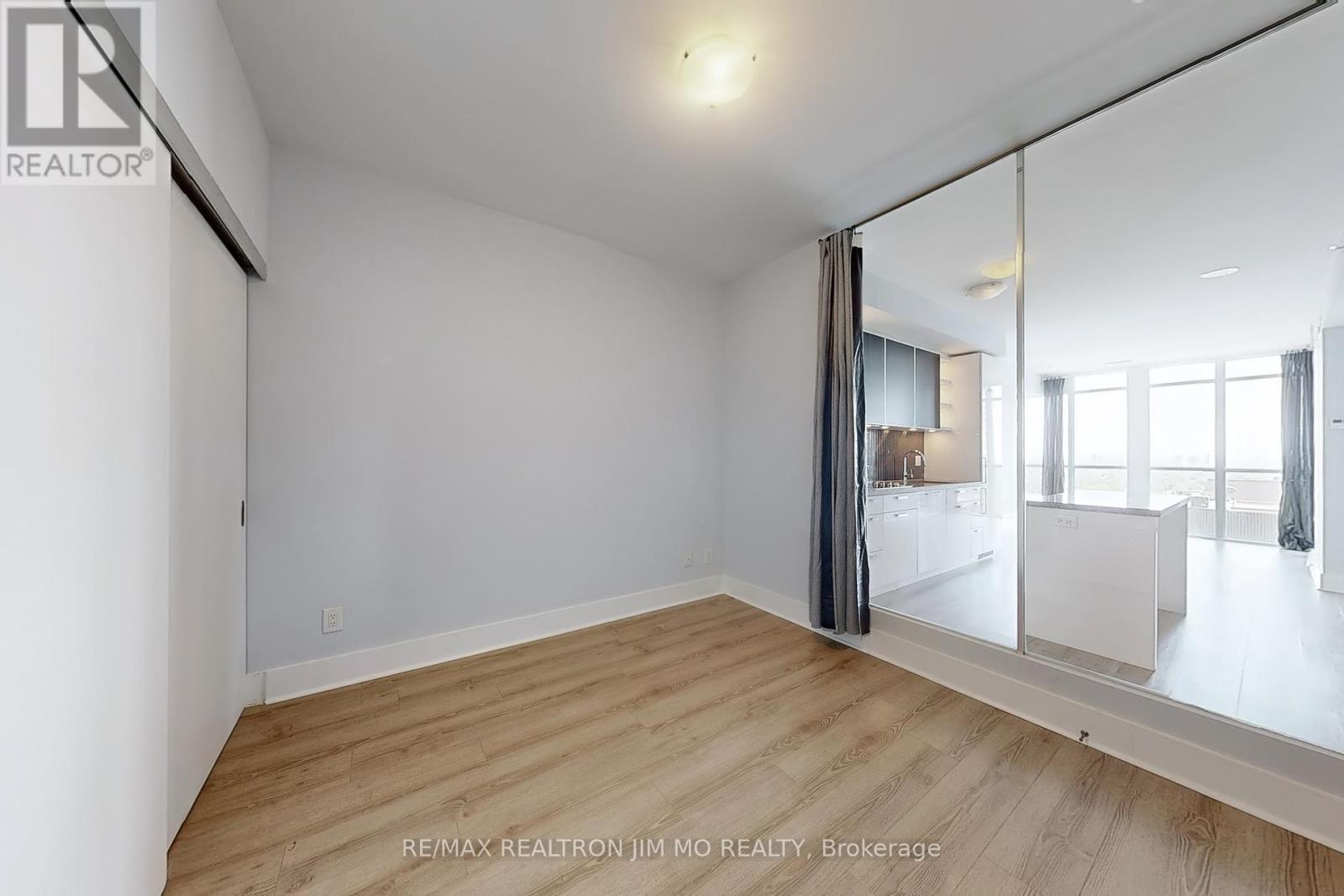 1706 - 32 Davenport Road, Toronto, Ontario  M5R 0B5 - Photo 23 - C12419246