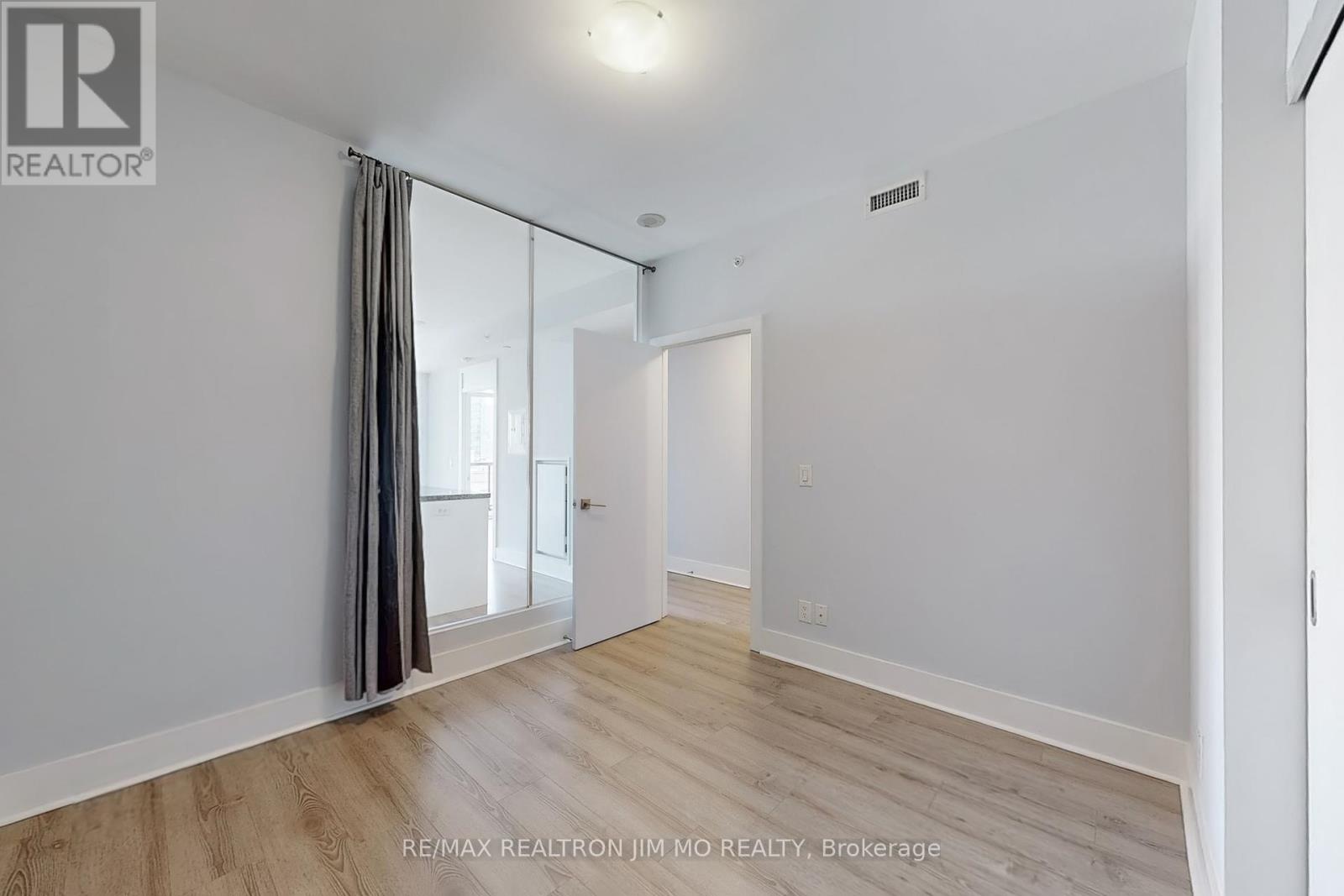 1706 - 32 Davenport Road, Toronto, Ontario  M5R 0B5 - Photo 24 - C12419246