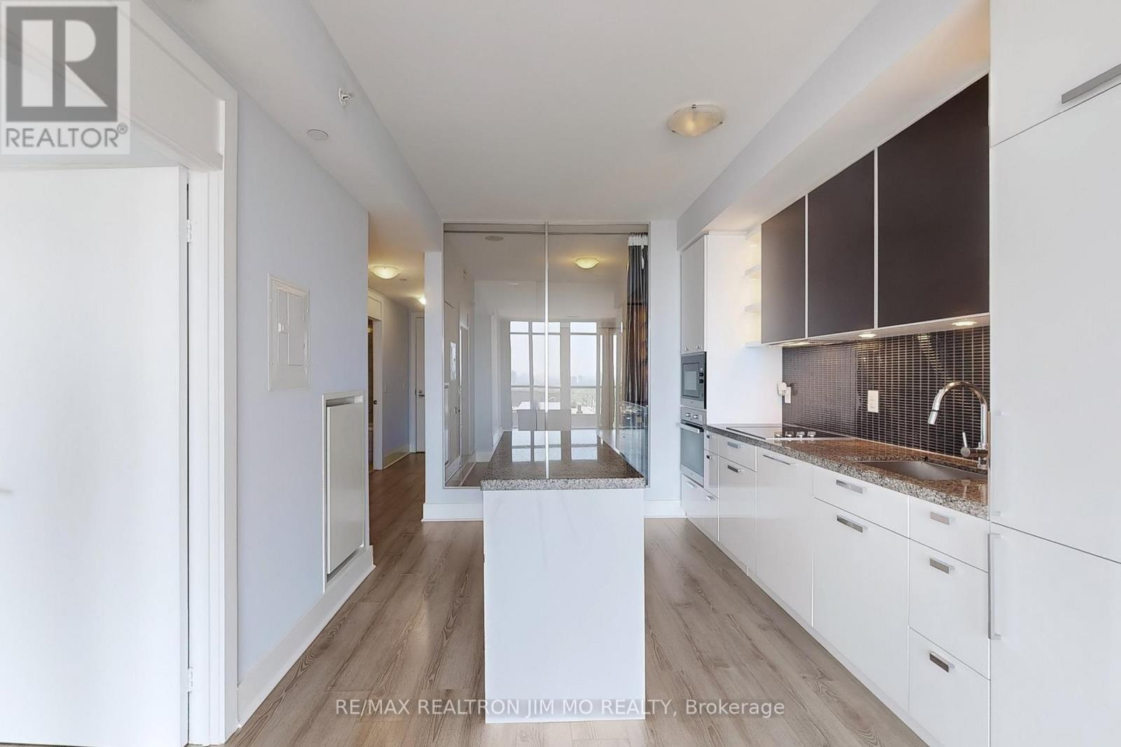 1706 - 32 Davenport Road, Toronto, Ontario  M5R 0B5 - Photo 8 - C12419246