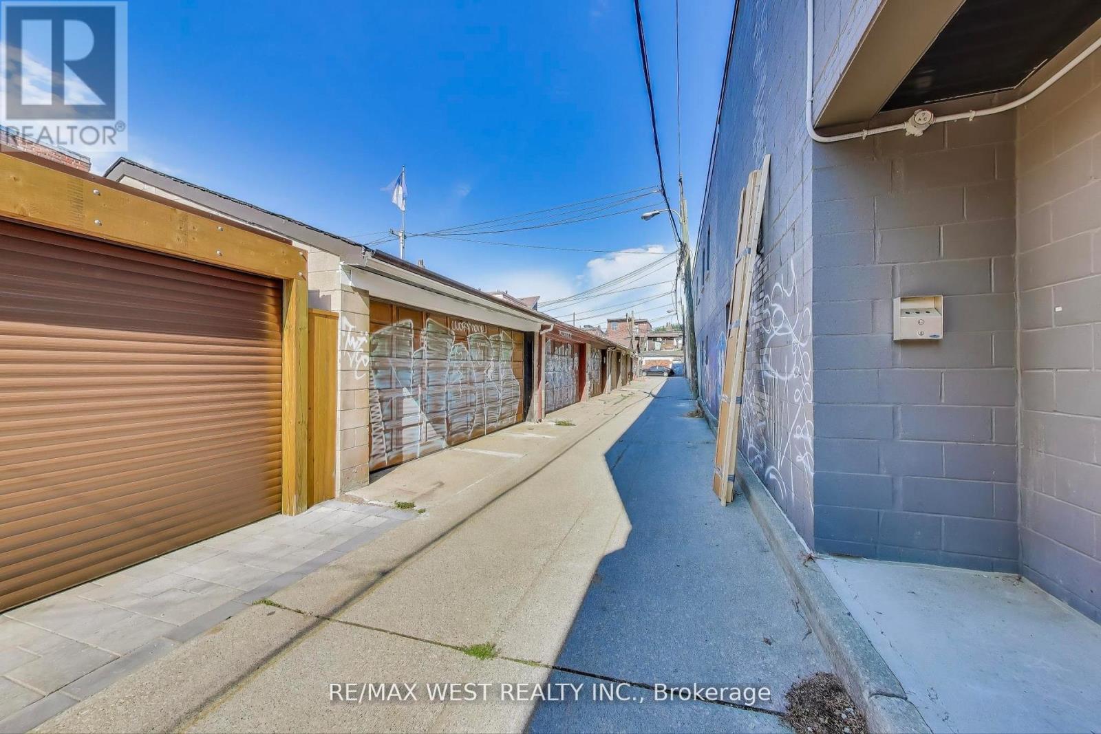 21 Rolyat Street, Toronto, Ontario  M6J 1S5 - Photo 45 - C12419289