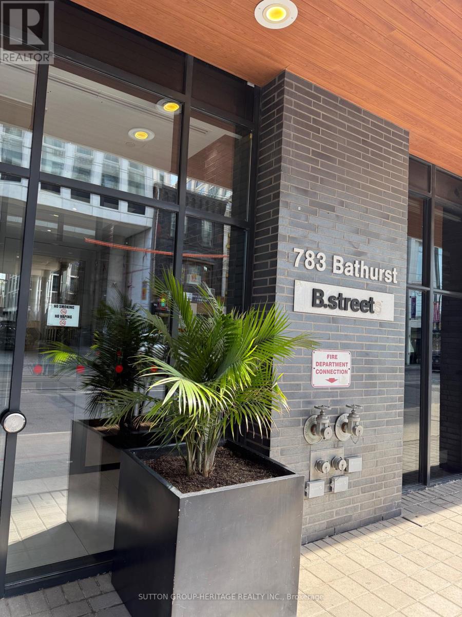 814 - 783 BATHURST STREET, Toronto, Ontario