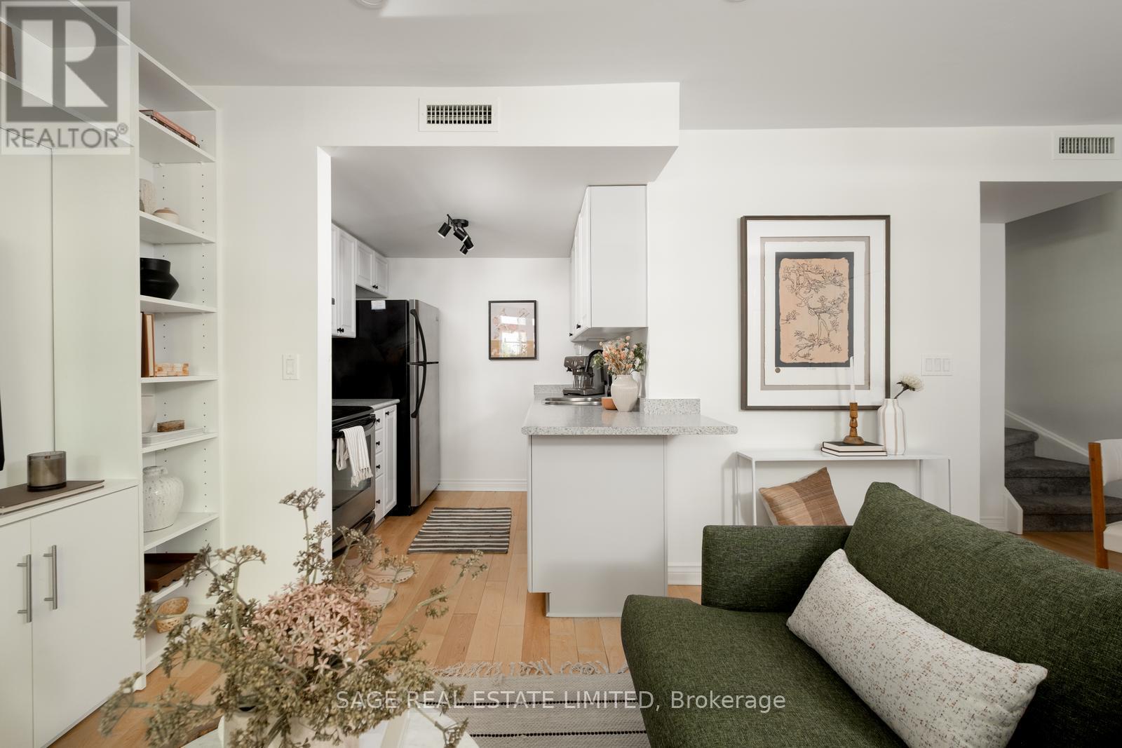 6 - 87 Lillian Street, Toronto, Ontario  M4S 2H7 - Photo 8 - C12419355