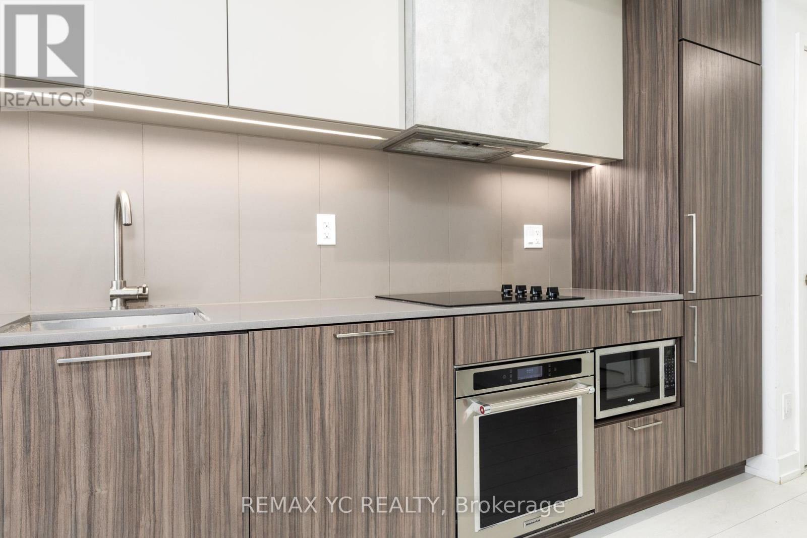 2202 - 19 Western Battery Road, Toronto, Ontario  M6K 3S4 - Photo 10 - C12419362