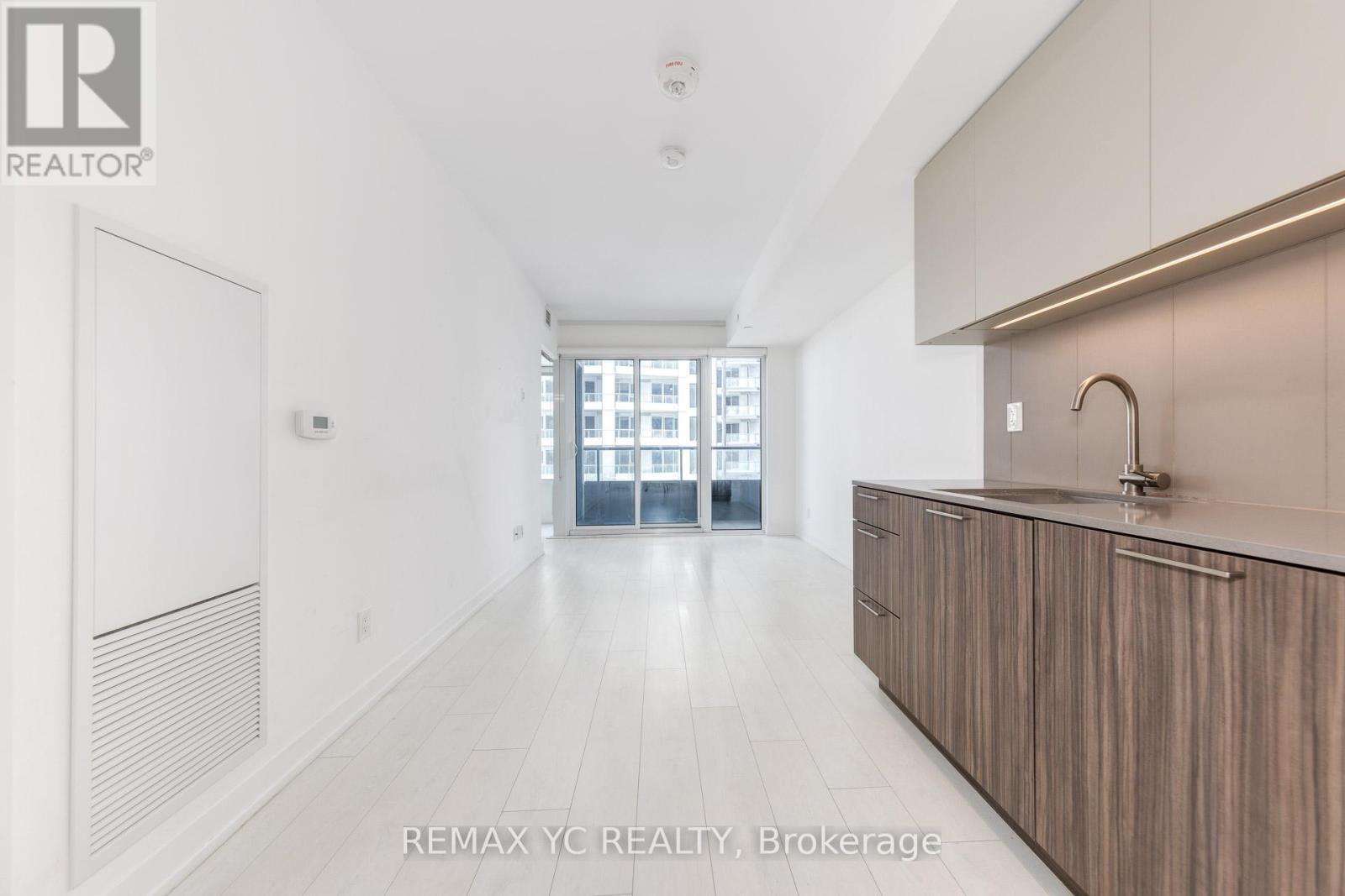 2202 - 19 Western Battery Road, Toronto, Ontario  M6K 3S4 - Photo 12 - C12419362