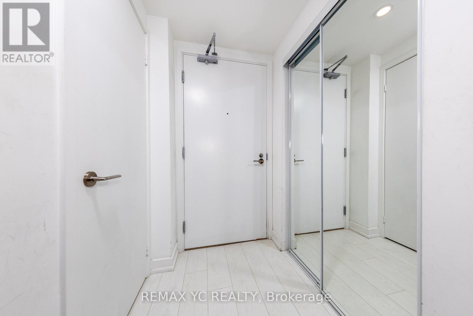 2202 - 19 Western Battery Road, Toronto, Ontario  M6K 3S4 - Photo 2 - C12419362