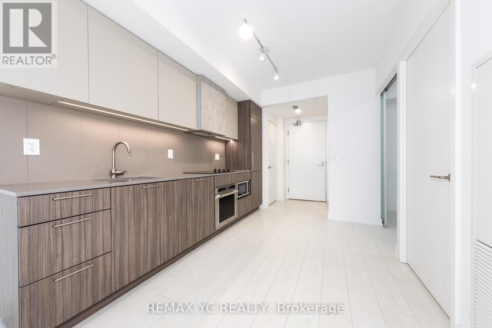 2202 - 19 Western Battery Road, Toronto, Ontario  M6K 3S4 - Photo 8 - C12419362