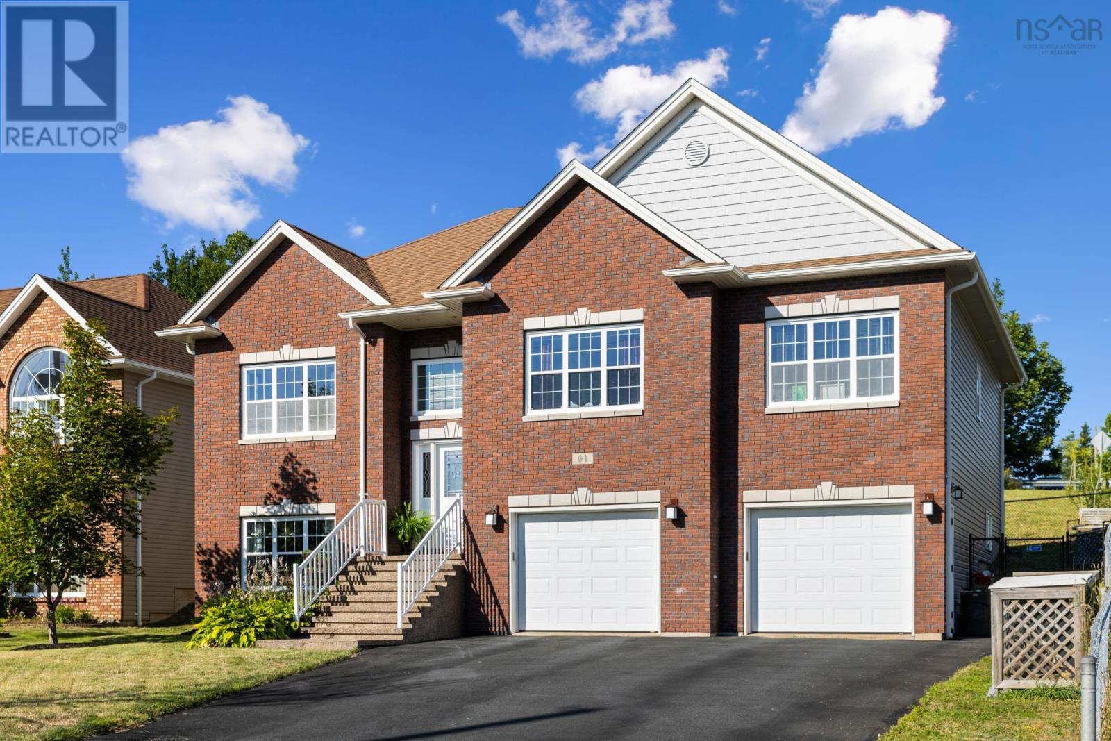 Property at 61 Havenbrook Hill image 1