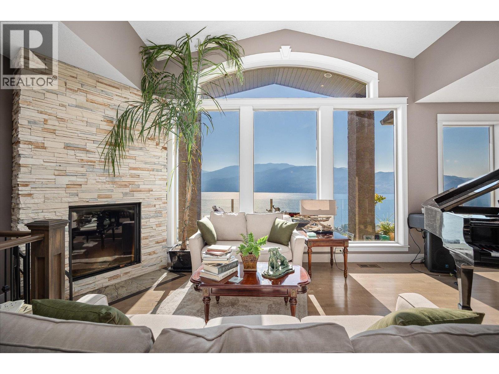 5165 Trepanier Bench Road Unit# 205 Peachland Photo 14