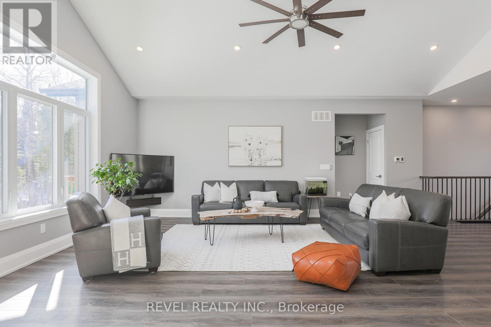 99 Kagawong Road, Kawartha Lakes, Ontario  K0M 1G0 - Photo 12 - X12419376