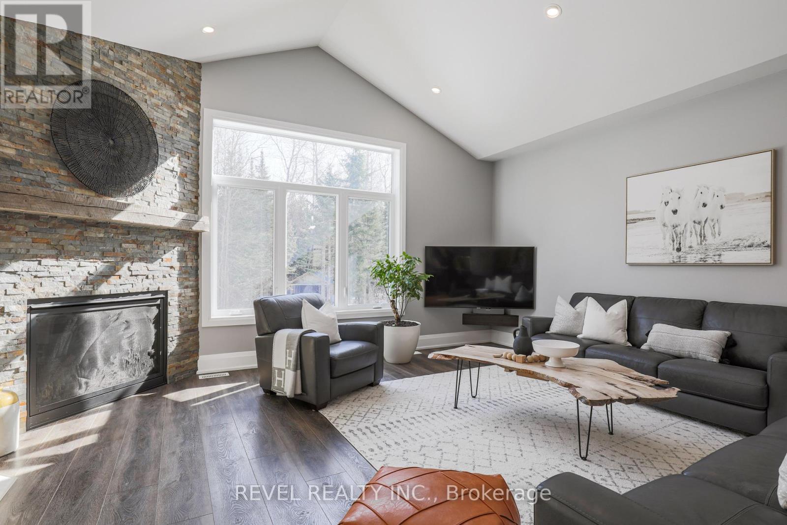 99 Kagawong Road, Kawartha Lakes, Ontario  K0M 1G0 - Photo 13 - X12419376