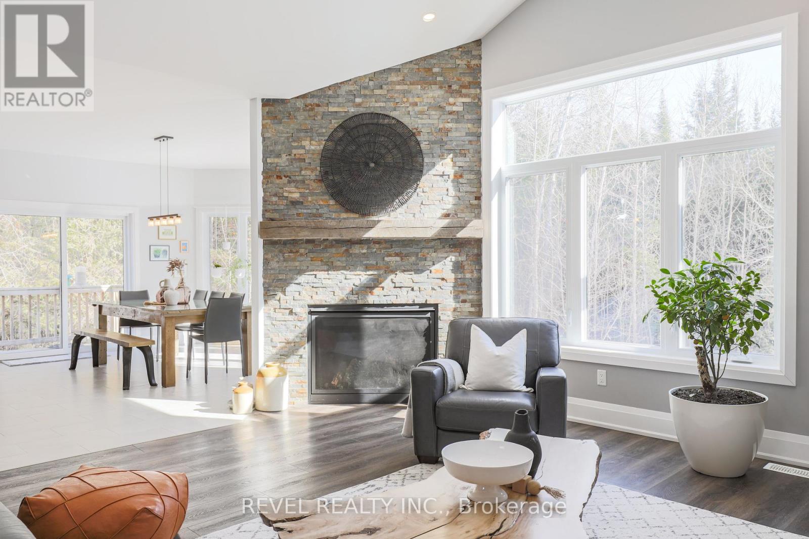 99 Kagawong Road, Kawartha Lakes, Ontario  K0M 1G0 - Photo 14 - X12419376