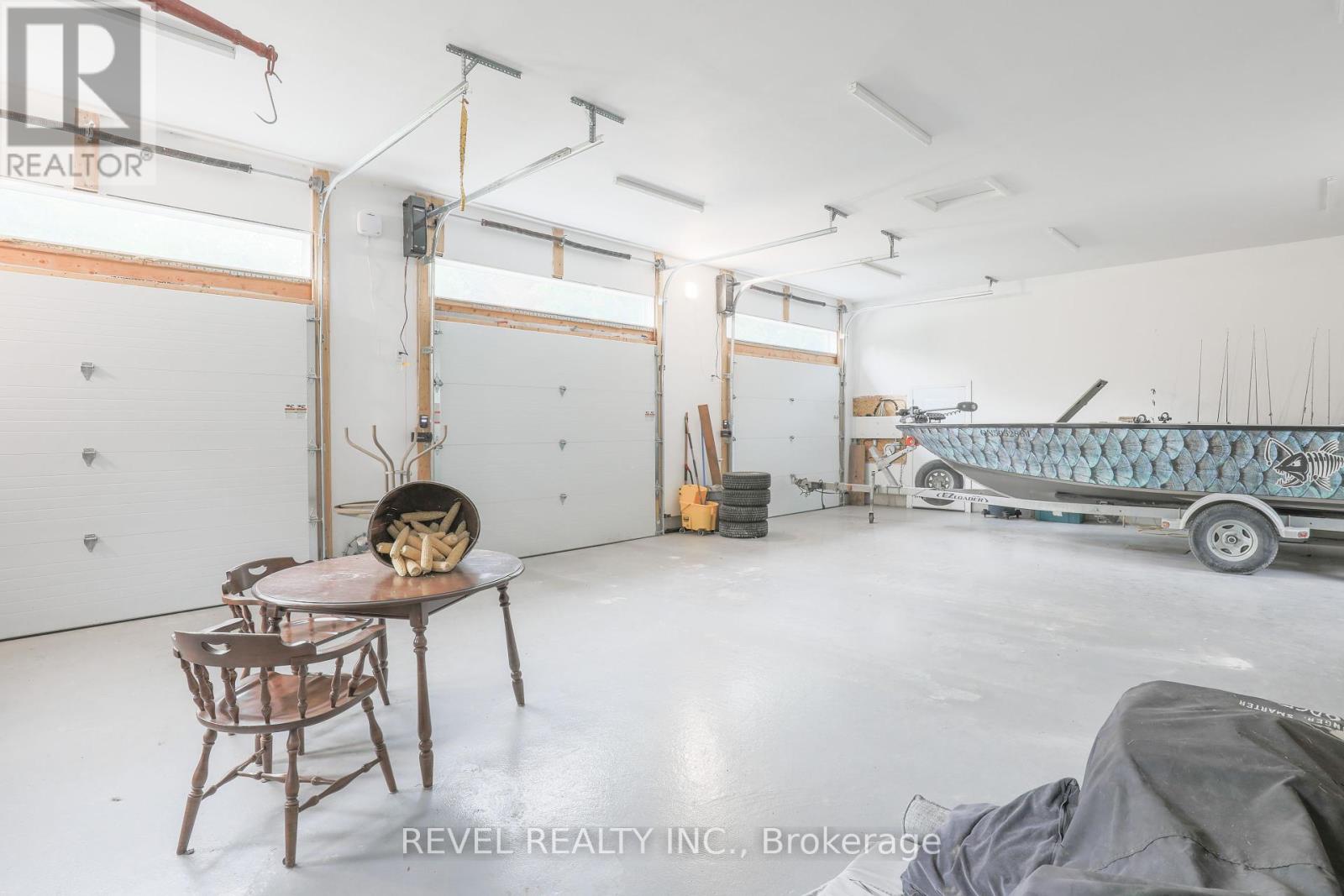 99 Kagawong Road, Kawartha Lakes, Ontario  K0M 1G0 - Photo 38 - X12419376