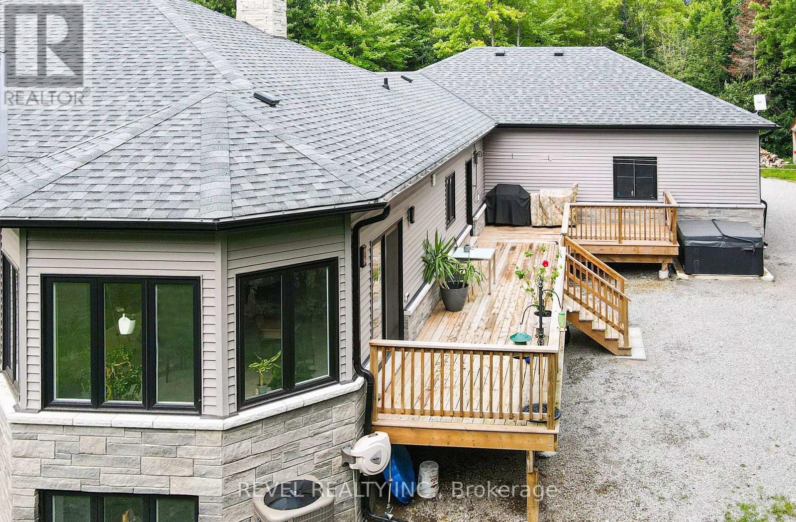 99 Kagawong Road, Kawartha Lakes, Ontario  K0M 1G0 - Photo 42 - X12419376