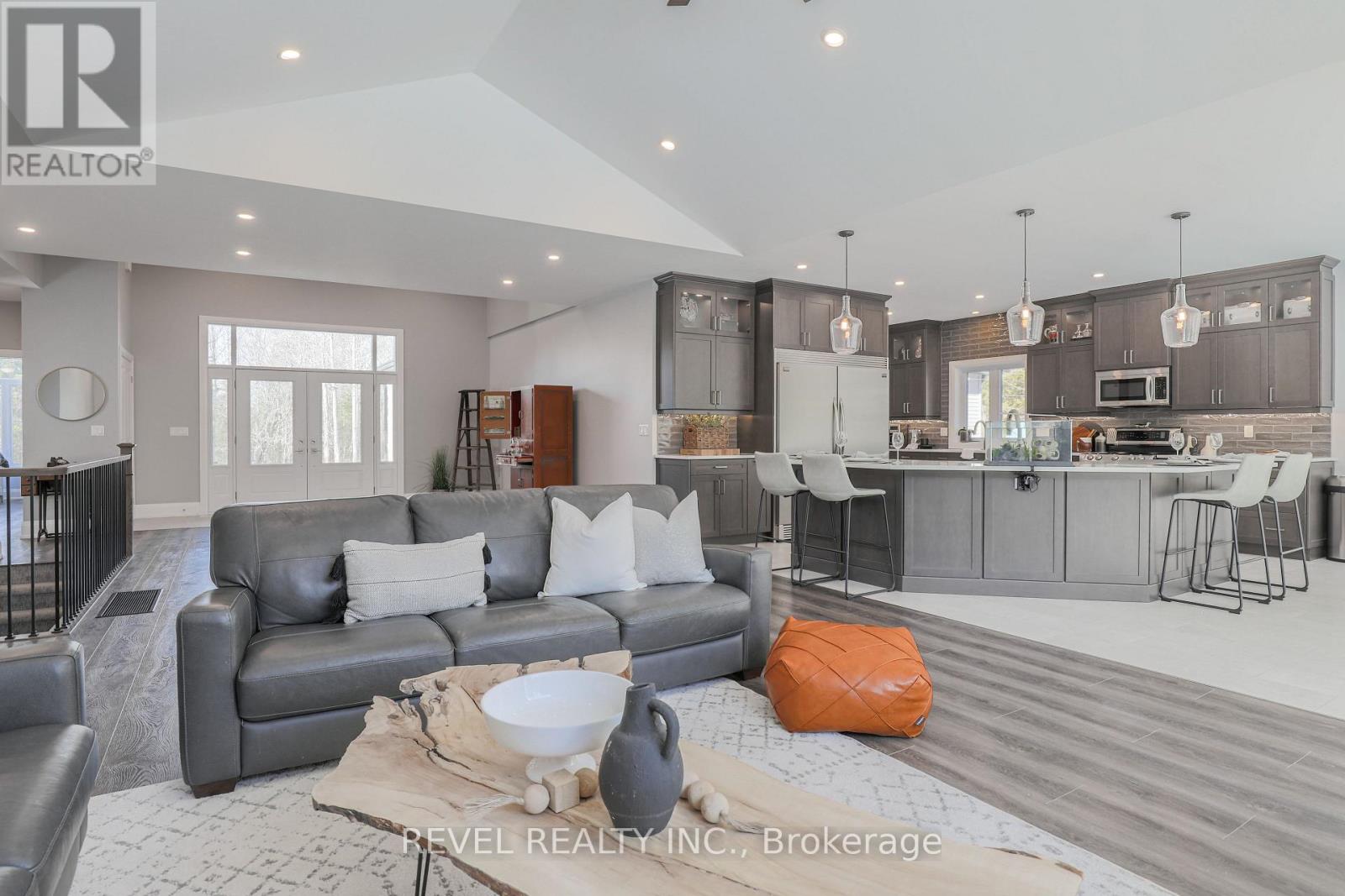 99 Kagawong Road, Kawartha Lakes, Ontario  K0M 1G0 - Photo 5 - X12419376