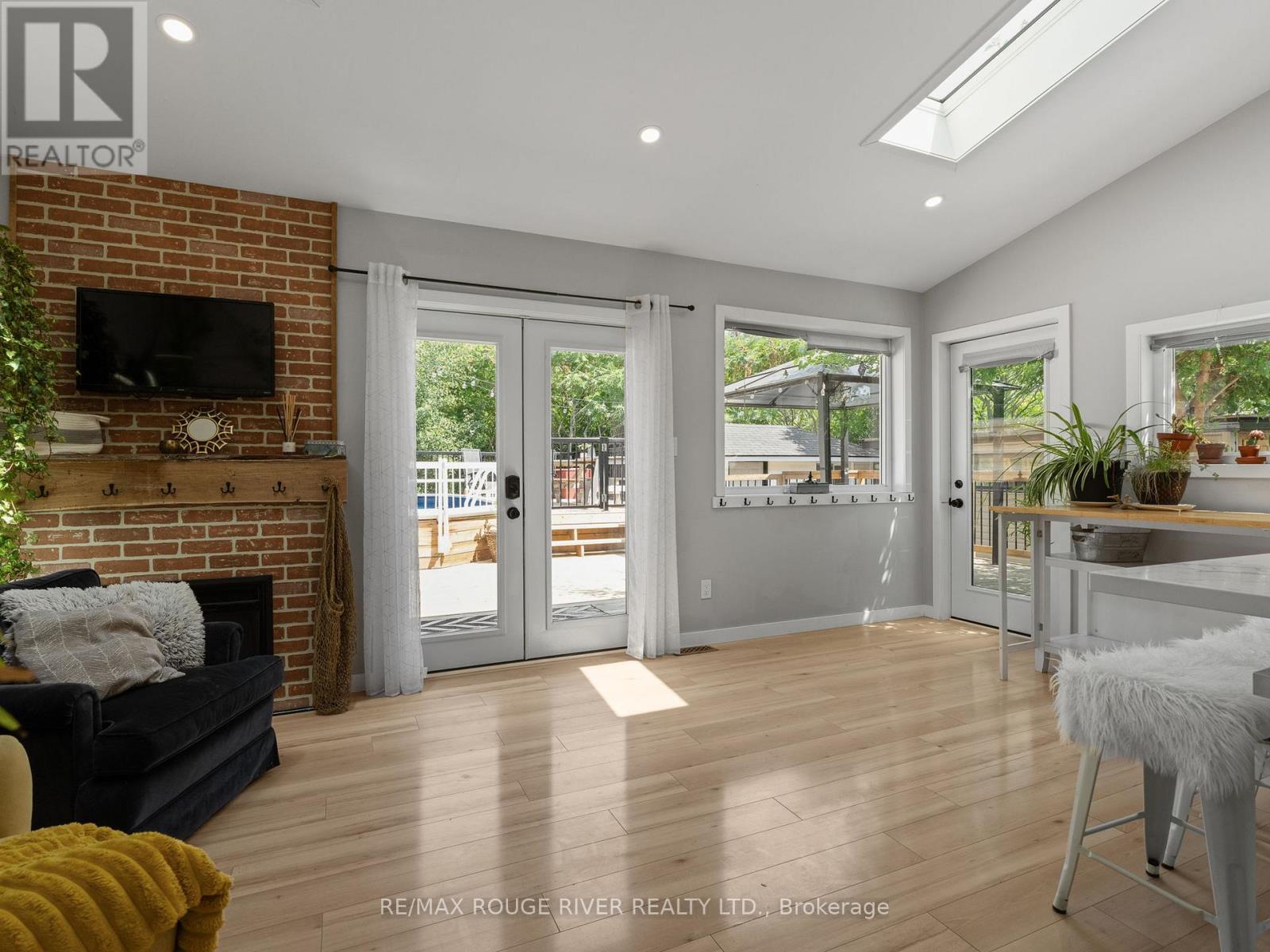 414 Alexandria Drive, Cobourg, Ontario  K9A 5T1 - Photo 13 - X12419426