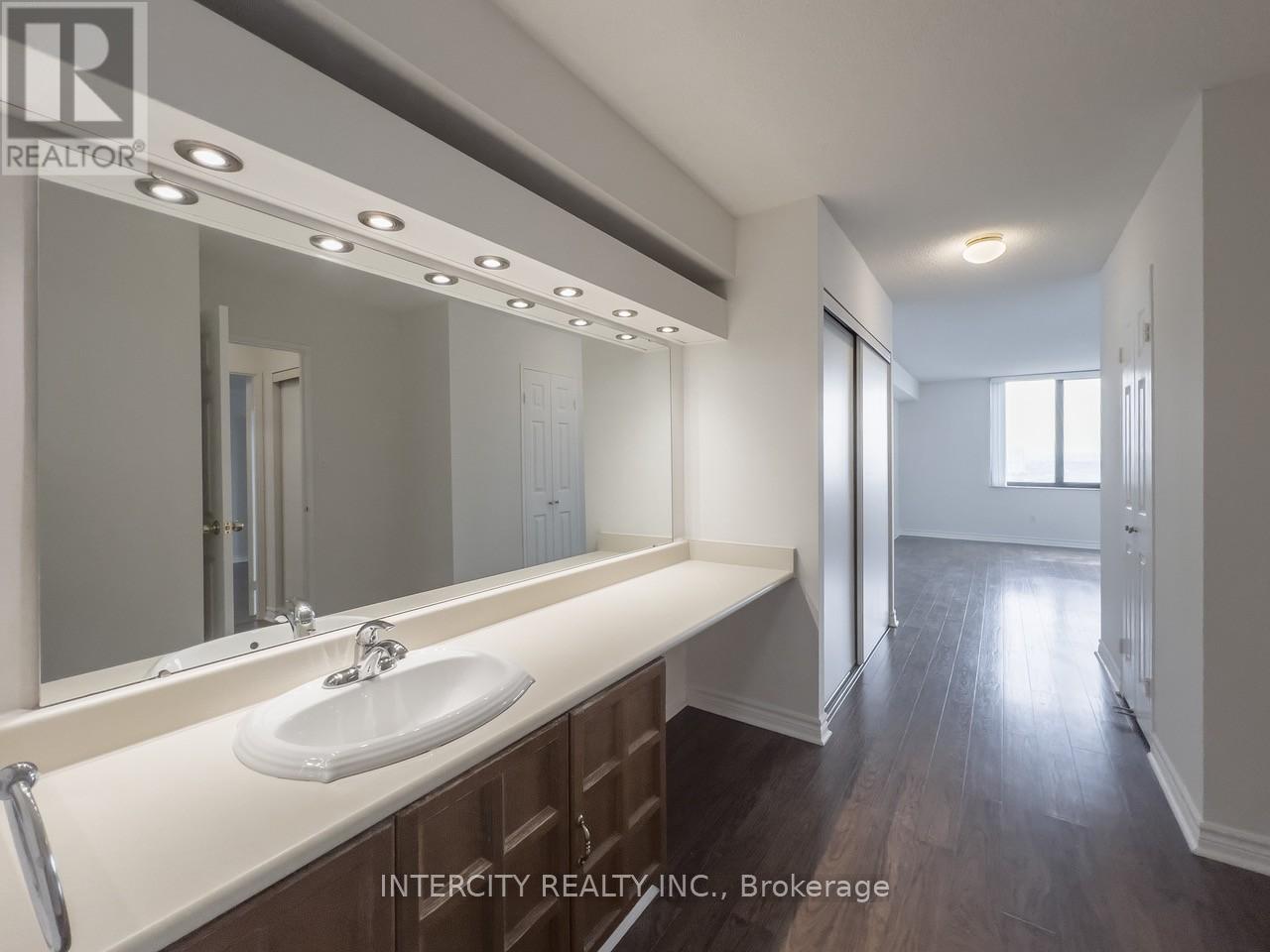 2102 - 2350 Bridletowne Circle, Toronto, Ontario  M1W 3E6 - Photo 13 - E12419300