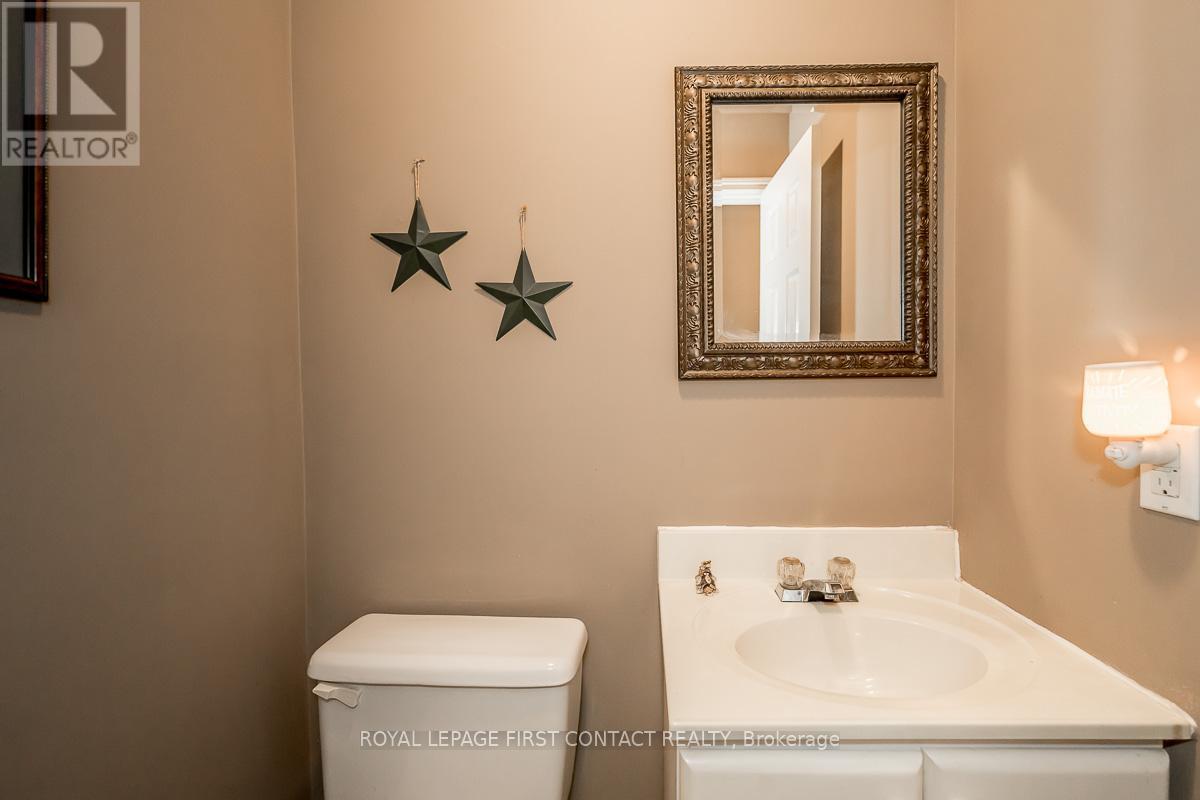 4689 20th Side Road, Essa, Ontario  L0L 2N0 - Photo 16 - N12417852