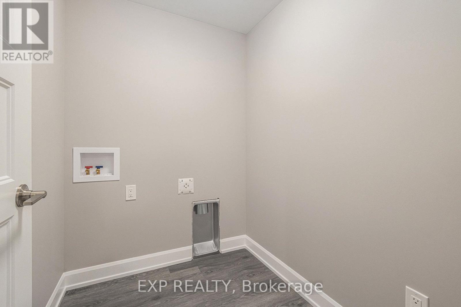 A - 1214 Montblanc Crescent, Russell, Ontario  K0A 1W0 - Photo 15 - X12419388