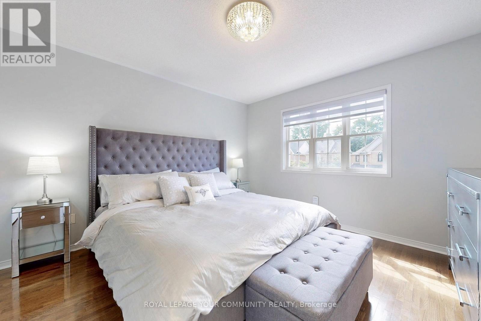 54 English Oak Drive, Richmond Hill, Ontario  L4E 3W2 - Photo 12 - N12419265