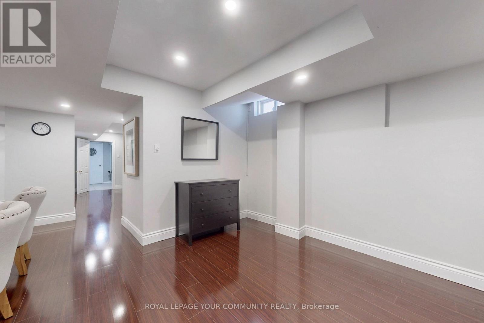 54 English Oak Drive, Richmond Hill, Ontario  L4E 3W2 - Photo 24 - N12419265