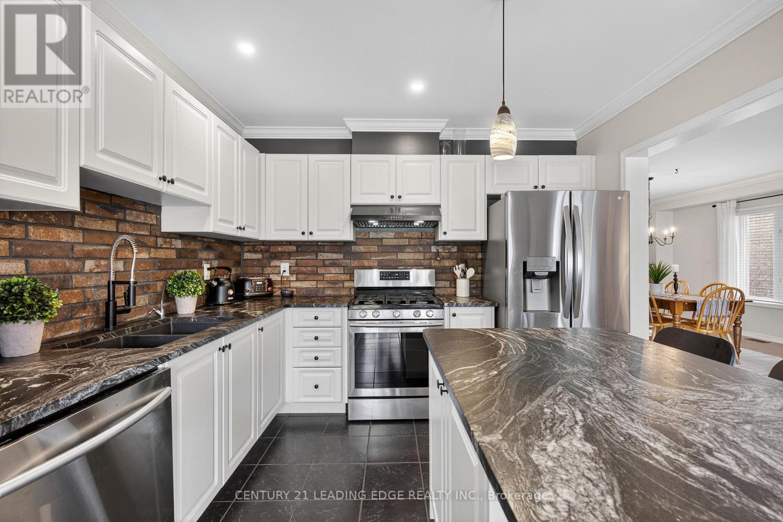 14 Rennie Street, Brock, Ontario  L0C 1H0 - Photo 18 - N12419268