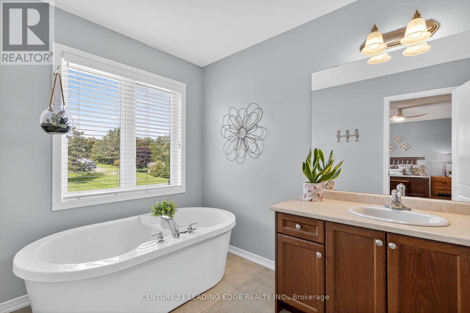 14 Rennie Street, Brock, Ontario  L0C 1H0 - Photo 28 - N12419268